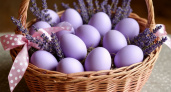Глаз не оторвать: крашу яйца на Пасху копеечной травкой из аптеки — на выходе яйца лавандового цвета