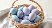 Яйца завораживающего небесного и синего цвета: просто погрузите яйца в эту натуральную жидкость -  глаз не отвести от такой красоты на Пасху