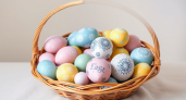 Полный запрет: священник назвал три цвета, в которые нельзя красить яйца на Пасху