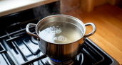 Вот почему нельзя кипятить воду из-под крана - запомните это правило