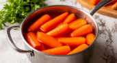 «Хватит варить морковь на салаты, есть способ намного проще и вкуснее»: друг повар показал, как они готовят морковь у себя в ресторане