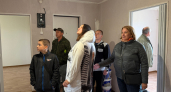 Многодетная семья погорельцев из Вологодской области получила новое жилье при содействии сенатора 