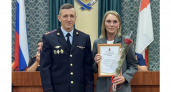 В Вологде сотрудница банка спасла накопления клиентки от мошенников