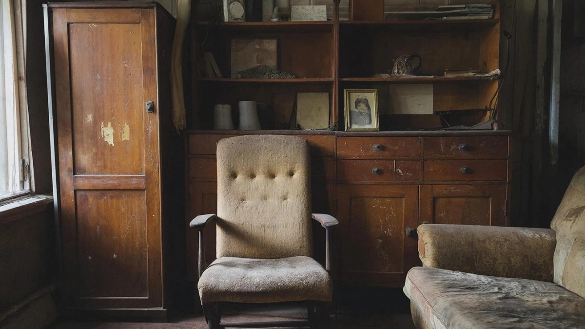 Бабушкины стенки не выбрасываем: знающие люди скупают старую мебель и вот реально почему