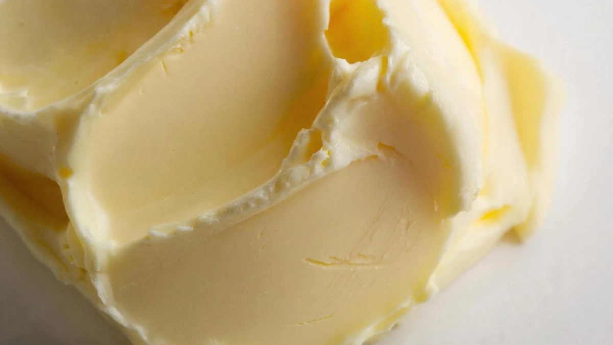 Как выбрать сливочное масло, если в составе везде «сливки»: разбираем подвохи всего мелкого шрифта