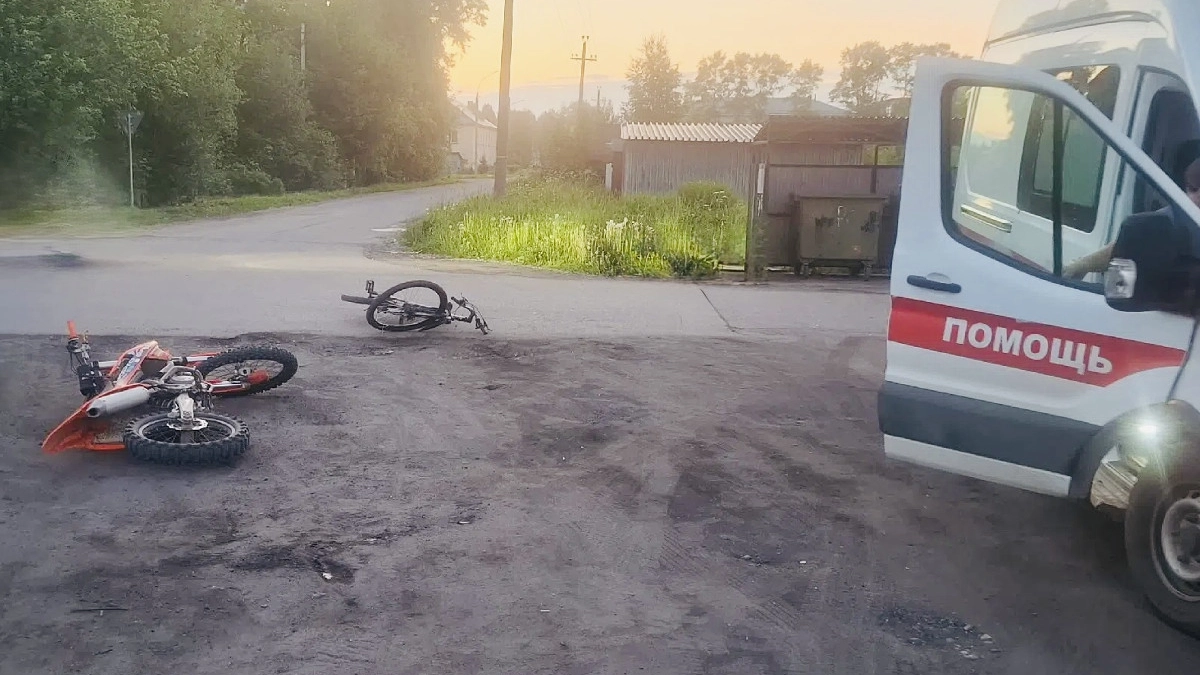 В Вологодской области пьяный питбайкер устроил ДТП с велосипедистом