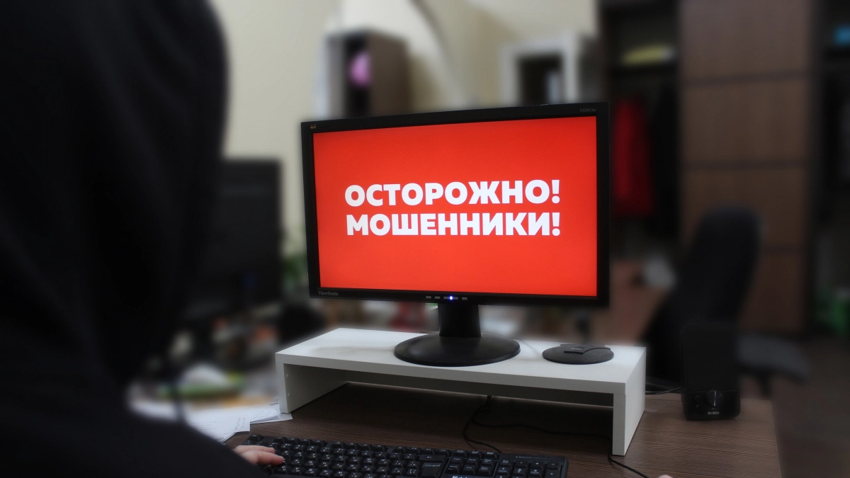 Житель Вологды продал "Порше" за бесценок из-за схемы мошенников