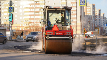 В Вологде на месяц раньше срока начали ямочный ремонт дорог асфальтобетонной смесью: график работ на март 2026 года